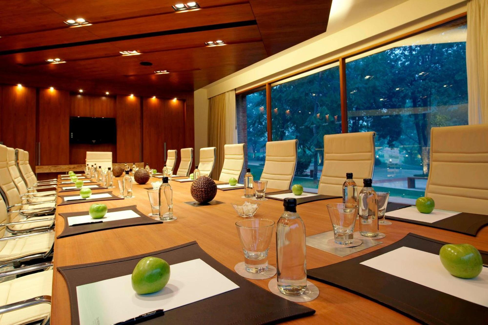 The Westin Sohna Resort & Spa Gurgaon Dış mekan fotoğraf